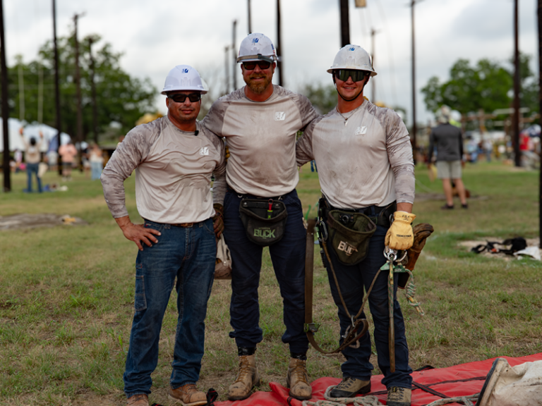linemen-web23